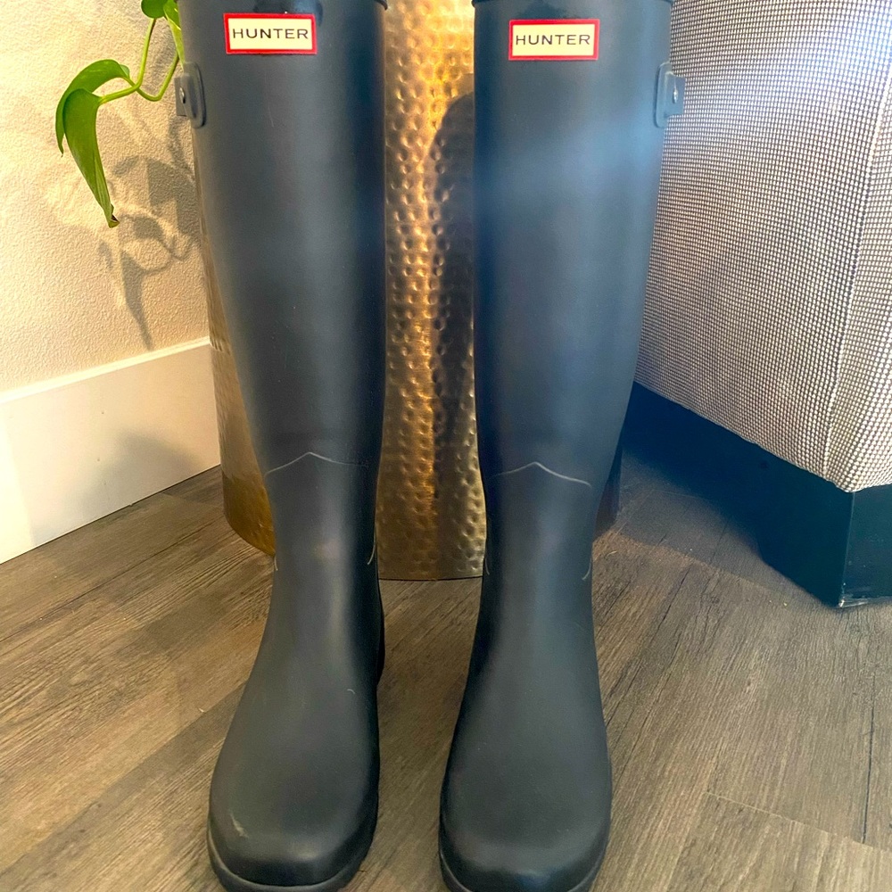 Hunter Rain Boots - BRAND NEW Size 8